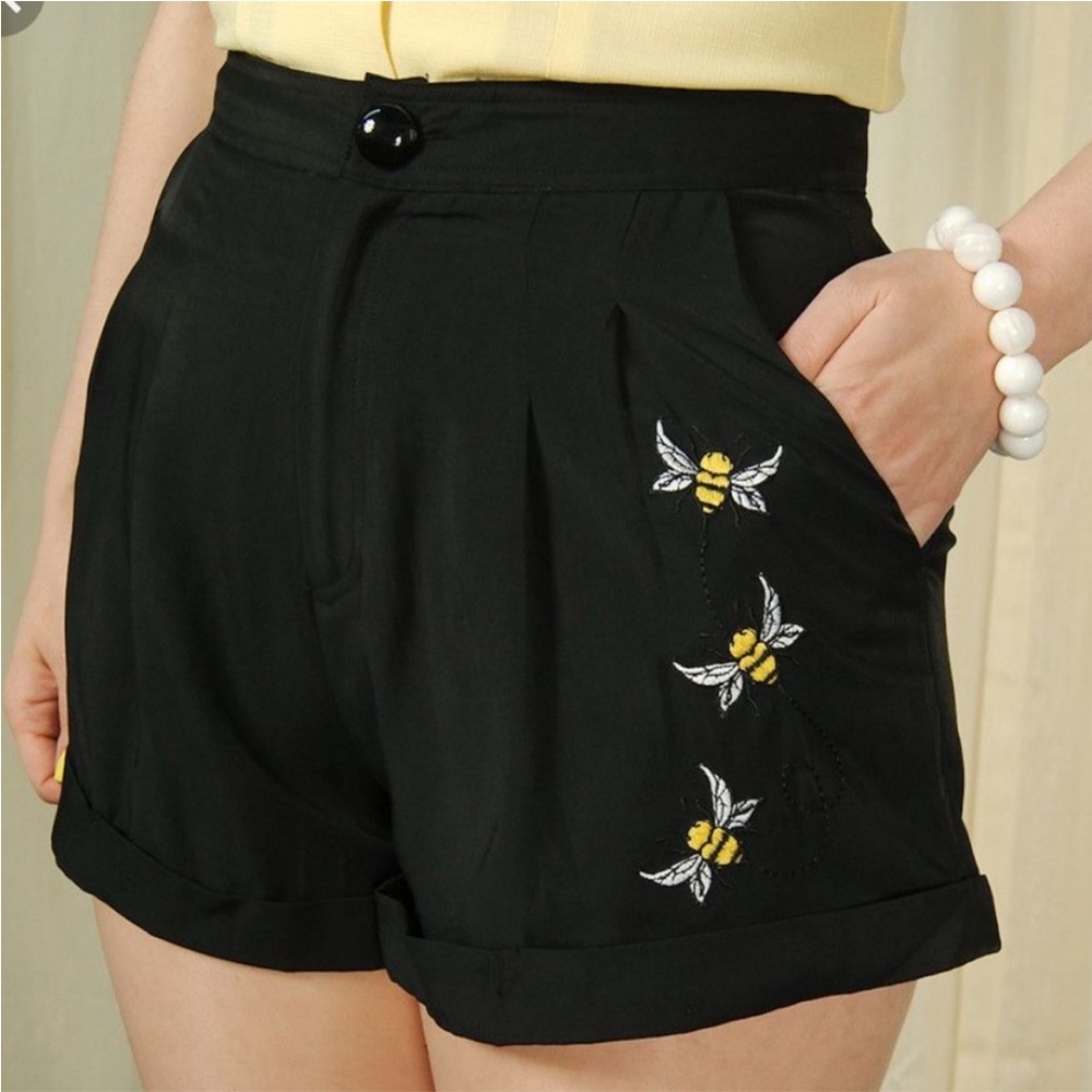 Voodoo Vixen bee shorts